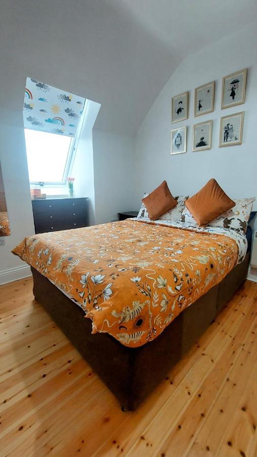 Private Double Bedroom In Front Of The Galway Port - Guest House Экстерьер фото